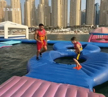 0c4bcb81d6ceb72dc2e4d4c8243ae545_1782207667_5428.gif