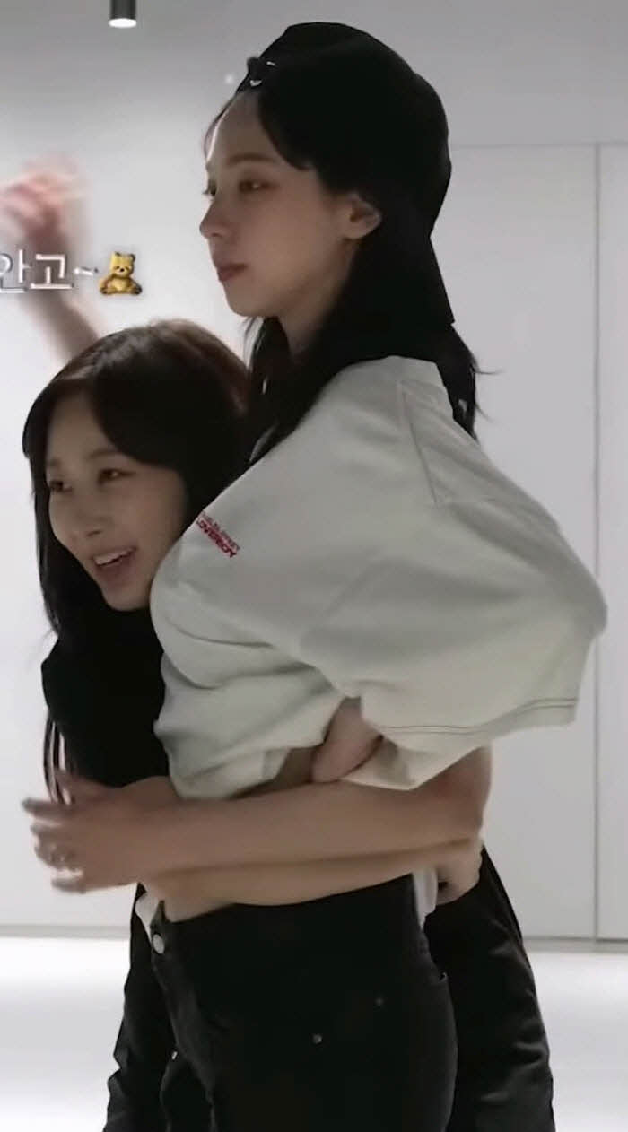 9ef7c6f3436ad60cfaa8a6821fe8d375_1786348162_3262.jpg