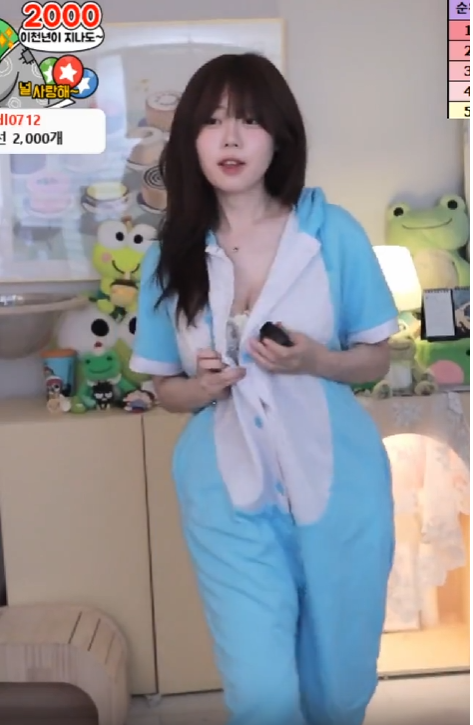 d243a4bccc511372e7c697f0ab315b8a_1793063783_701.png